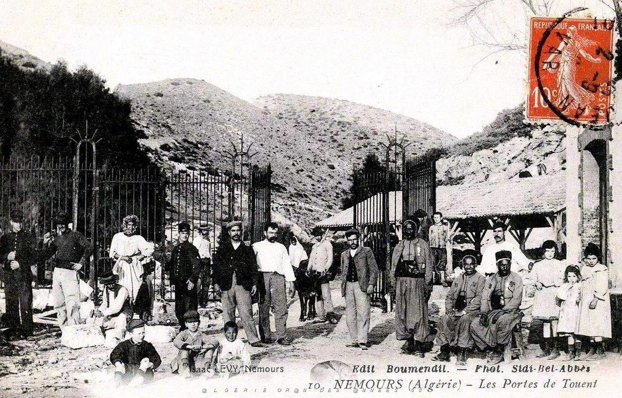 2027- Nemours - Les Portes de Touent.jpg